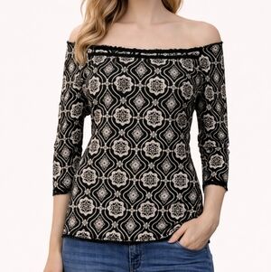 3/$30 CURRANTS Floral Trellis Raw Hem Scoop Neck Half Sleeve Witchy Blouse